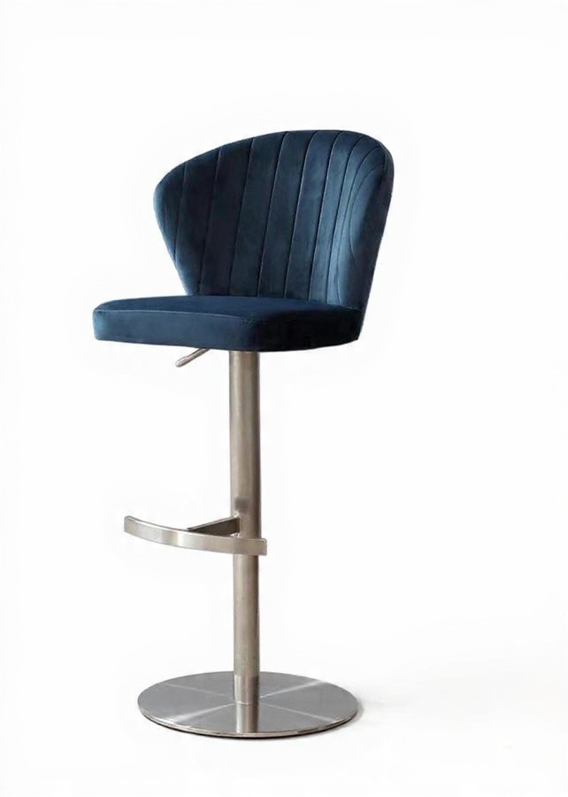 put this chair in a white background (2)